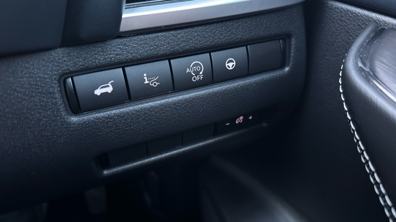 Nissan Qashqai 1.3 DiG-T MH 158 Tekna 5dr Xtronic Petrol Hatchback